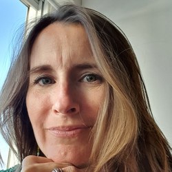 Emmanuelle Maire